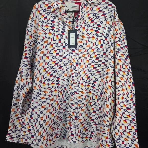 NWT Tommy Jeans Shirt Mens Small White Archive Flag Print  Skate Fit Skateboard - Picture 4 of 7